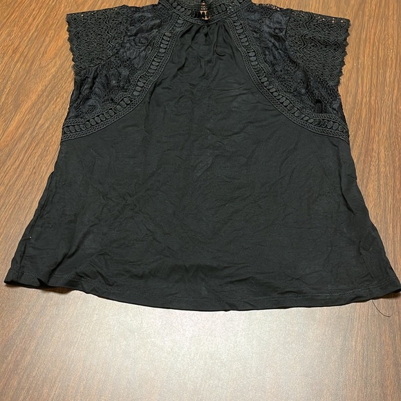 Cable & Gauge lace shoulder shirt, size small‎ - Picture 6 of 12